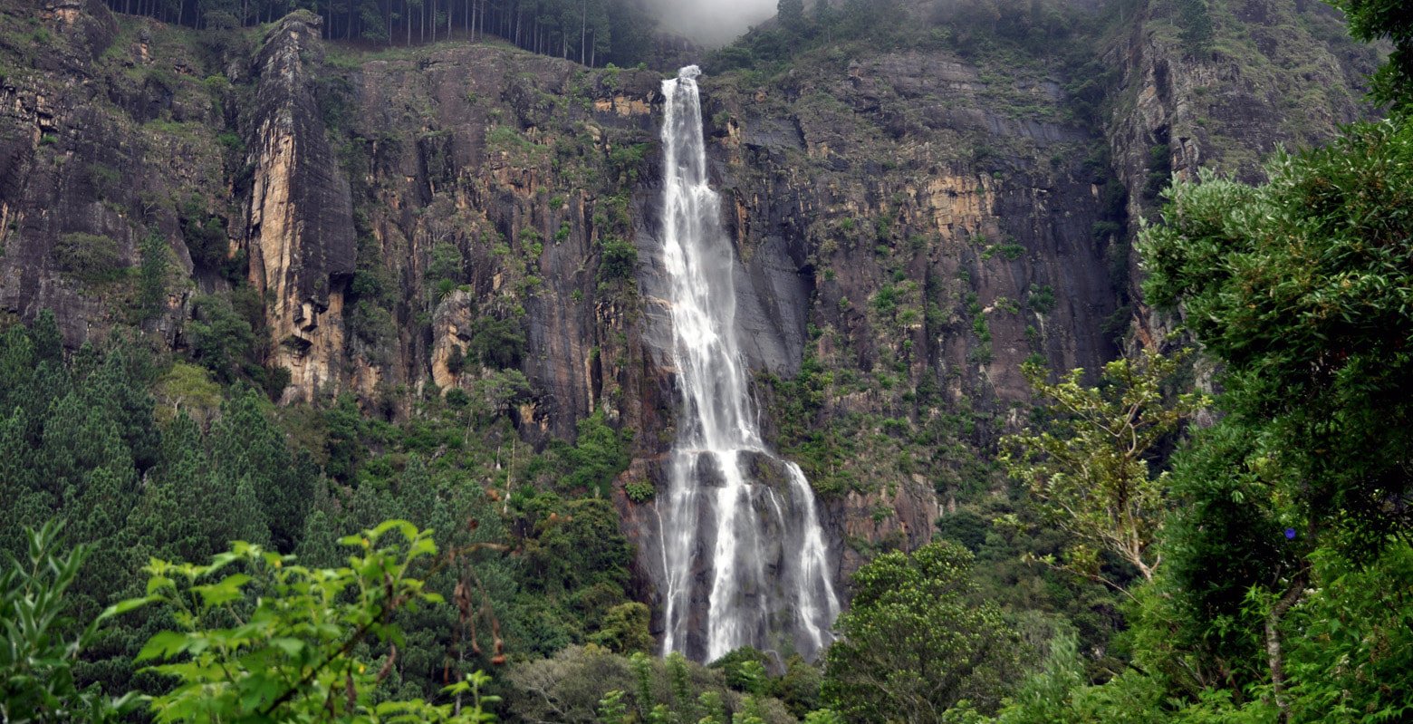 Bambarakanda Waterfall